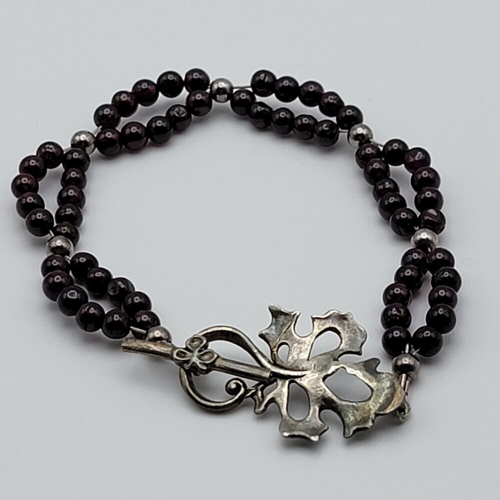 Vintage Sterling Silver Garnet Beaded Bracelet 7.5 In Leaf Toggle Clasp Native